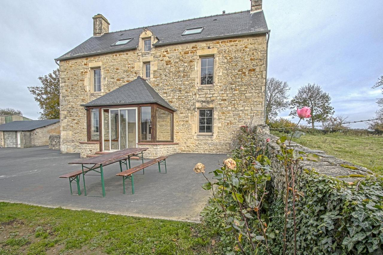 Villa Ferme de la Bertinière Lingevres Esterno foto